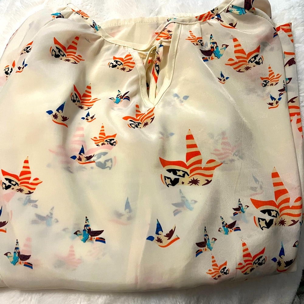 Women’s blouse